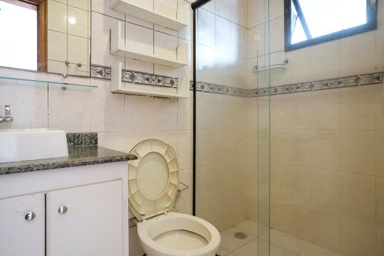 Banheiro da suíte de apartamento à venda com 3 quartos, 176m² em Santa Paula, São Caetano do Sul