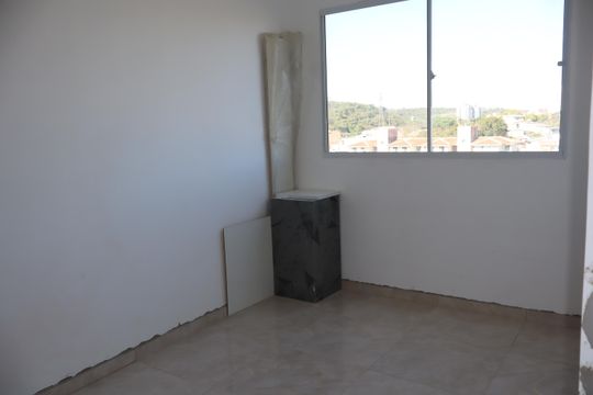 Sala de apartamento para alugar com 2 quartos, 44m² em Jardim Egle, São Paulo