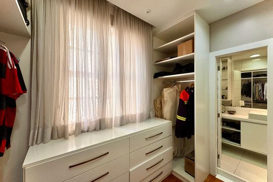 Apartamento para alugar com 3 quartos, 145m² em Laranjeiras, Rio de Janeiro
