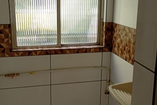 Área de serviço de apartamento para alugar com 2 quartos, 50m² em Vila Municipal, Carapicuíba