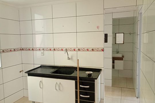 Cozinha de apartamento para alugar com 2 quartos, 50m² em Vila Municipal, Carapicuíba