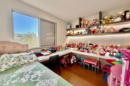 quarto 1 de apartamento à venda com 3 quartos, 115m² em Buritis, Belo Horizonte