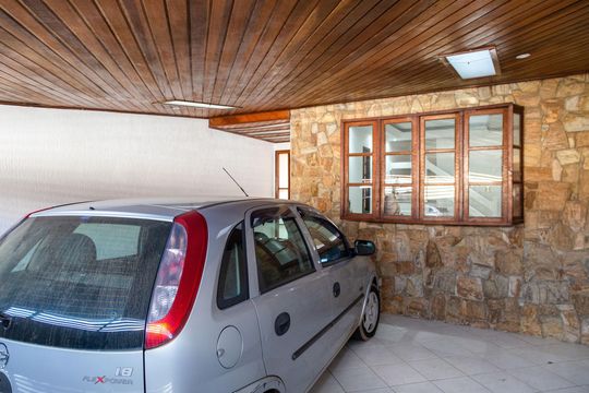 Garagem de casa para alugar com 2 quartos, 150m² em Parque Goncalves Junior, Guarulhos