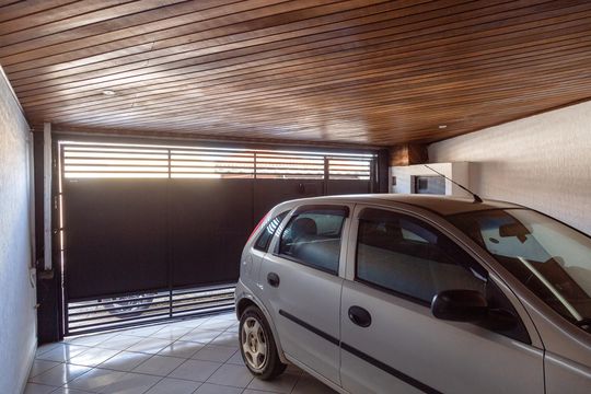 Garagem de casa para alugar com 2 quartos, 150m² em Parque Goncalves Junior, Guarulhos