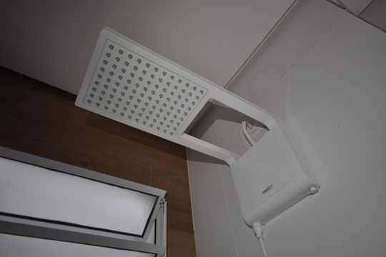 Banheiro de apartamento à venda com 1 quarto, 37m² em Parque Vitoria, São Paulo
