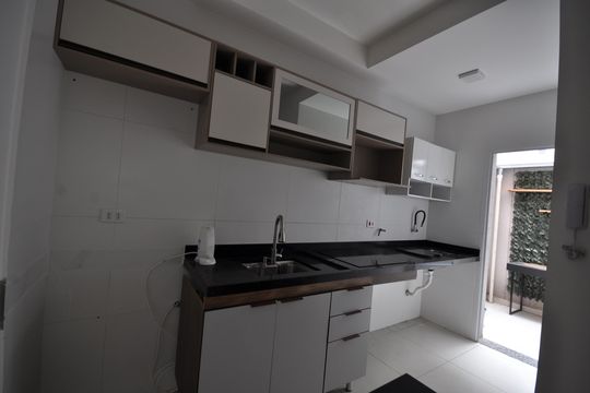 Cozinha de apartamento à venda com 1 quarto, 37m² em Parque Vitoria, São Paulo