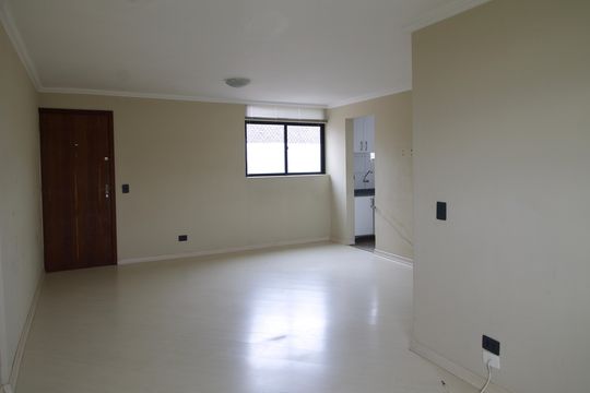 Sala de apartamento à venda com 2 quartos, 71m² em São Francisco, Curitiba