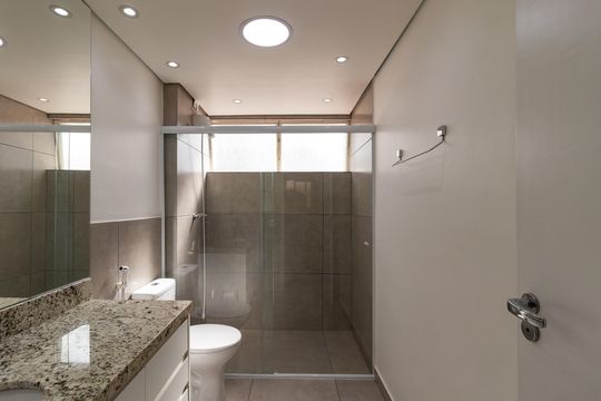 Banheiro de apartamento para alugar com 1 quarto, 60m² em Barra Funda, São Paulo