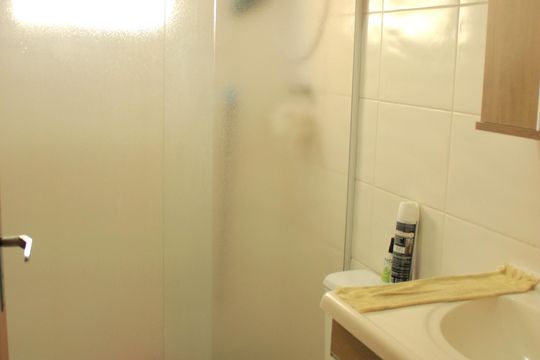 Banheiro de apartamento à venda com 2 quartos, 48m² em Jardim Sao Luiz, Guarulhos