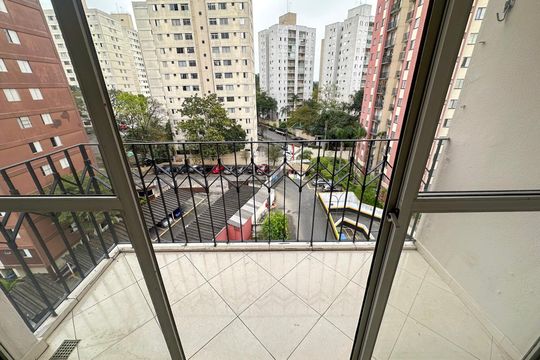 Sacada de apartamento para alugar com 2 quartos, 58m² em Parque Bristol, São Paulo
