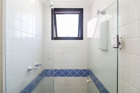 Quarto Suite - Banheiro de apartamento para alugar com 3 quartos, 74m² em Tatuapé, São Paulo