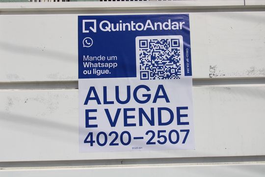 placa de apartamento para alugar com 2 quartos, 45m² em Vila Ré, São Paulo