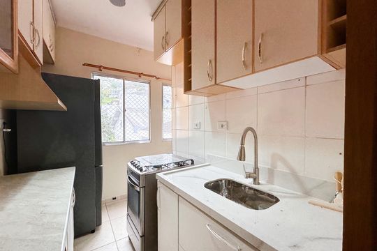 Cozinha de apartamento para alugar com 2 quartos, 48m² em Prq T Nova Ii, São Bernardo do Campo