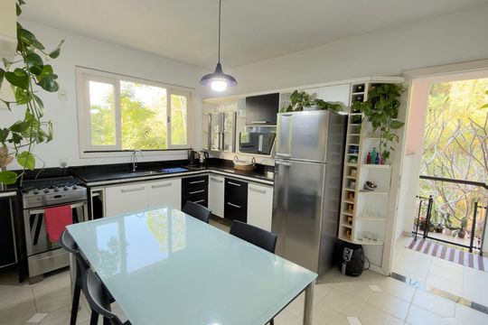 Cozinha de casa à venda com 3 quartos, 272m² em Rio do Ouro, Niterói
