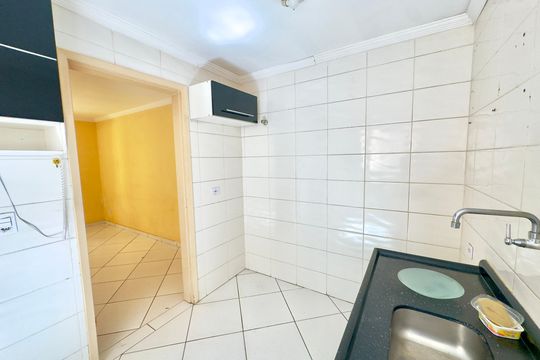Cozinha de apartamento à venda com 2 quartos, 45m² em Jardim Sao Luiz, Guarulhos