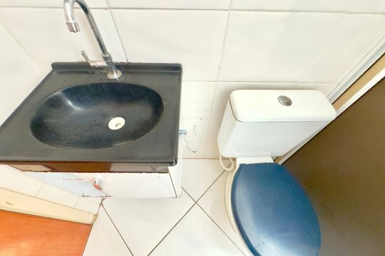 Banheiro de apartamento à venda com 2 quartos, 45m² em Jardim Sao Luiz, Guarulhos