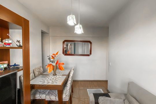 Sala de apartamento à venda com 2 quartos, 45m² em Vila Salete, São Paulo