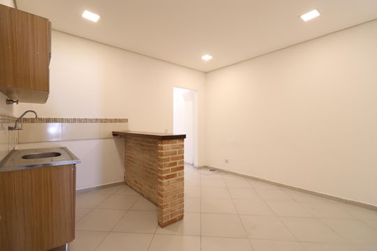Sala/Cozinha  de casa para alugar com 2 quartos, 67m² em Vila Leopoldina, São Paulo