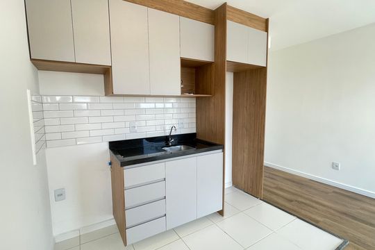 Cozinha de apartamento para alugar com 1 quarto, 37m² em Butantã, São Paulo