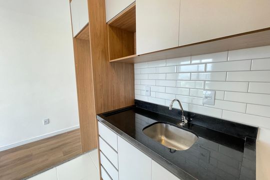 Cozinha de apartamento para alugar com 1 quarto, 31m² em Butantã, São Paulo