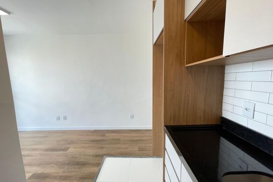 Cozinha de apartamento para alugar com 1 quarto, 31m² em Butantã, São Paulo