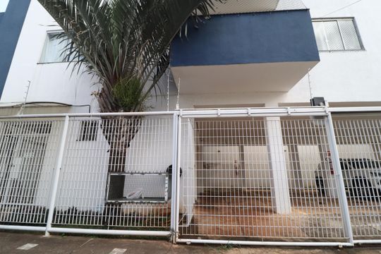 Garagem de apartamento para alugar com 1 quarto, 44m² em Lídice, Uberlândia