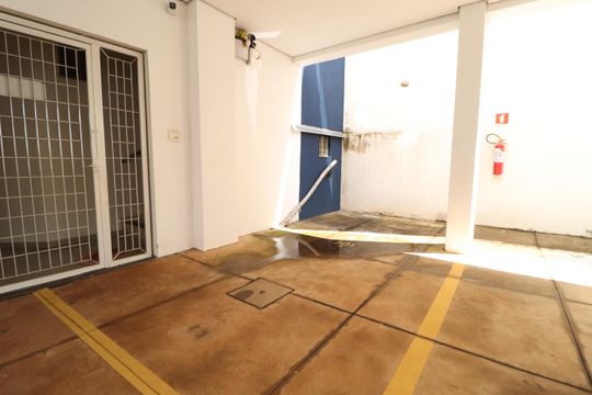 Garagem de apartamento para alugar com 1 quarto, 44m² em Lídice, Uberlândia