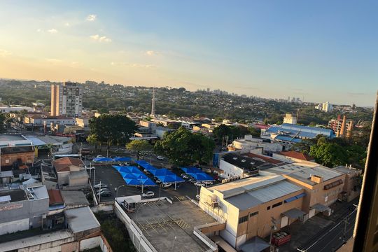 Vista de apartamento à venda com 2 quartos, 54m² em Taquaral, Campinas