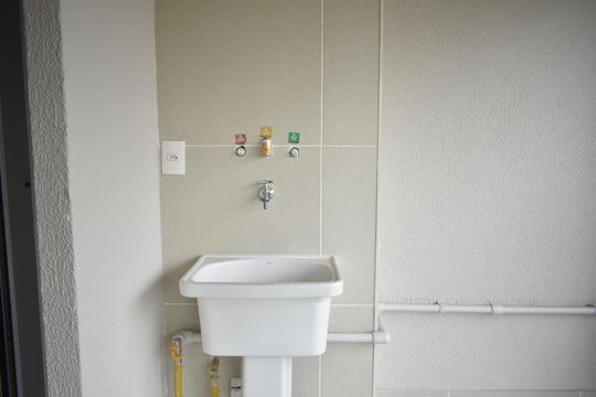 Sacada de apartamento à venda com 2 quartos, 65m² em Chácara Inglesa, São Paulo