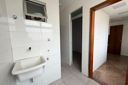 Apartamento para alugar com 3 quartos, 92m² em Silveira, Belo Horizonte