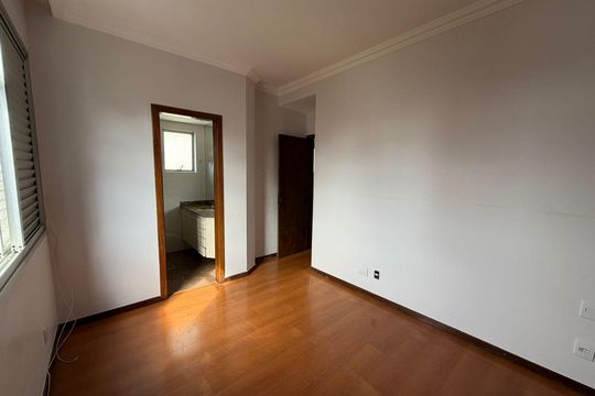 Apartamento para alugar com 3 quartos, 92m² em Silveira, Belo Horizonte