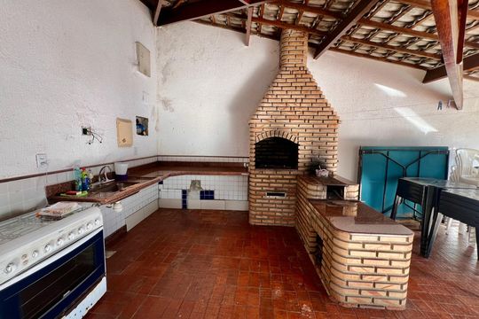 Área externa de casa à venda com 3 quartos, 408m² em Bandeirantes (Pampulha), Belo Horizonte
