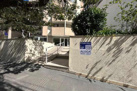 Fachada de apartamento para alugar com 2 quartos, 61m² em Centro, Florianópolis