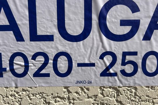 Placa de apartamento para alugar com 2 quartos, 61m² em Centro, Florianópolis