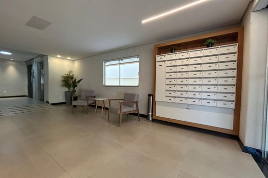 Hall de entrada de apartamento para alugar com 2 quartos, 61m² em Centro, Florianópolis
