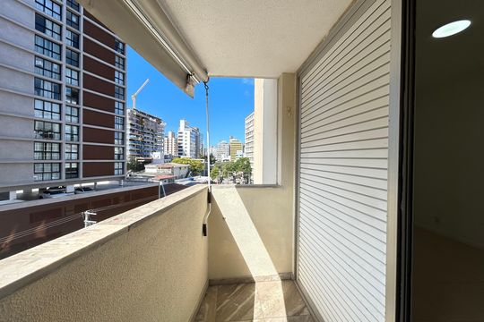 Quarto - Varanda de apartamento para alugar com 2 quartos, 61m² em Centro, Florianópolis