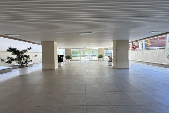 Hall de entrada de apartamento para alugar com 2 quartos, 61m² em Centro, Florianópolis