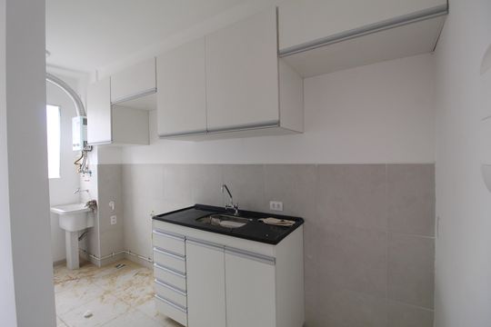 Cozinha de apartamento para alugar com 2 quartos, 42m² em Barra Olímpica, Rio de Janeiro