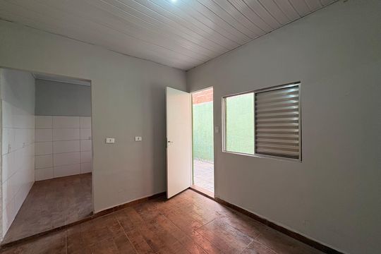 Casa à venda com 4 quartos, 182m² em Jardim das Maravilhas, Santo André