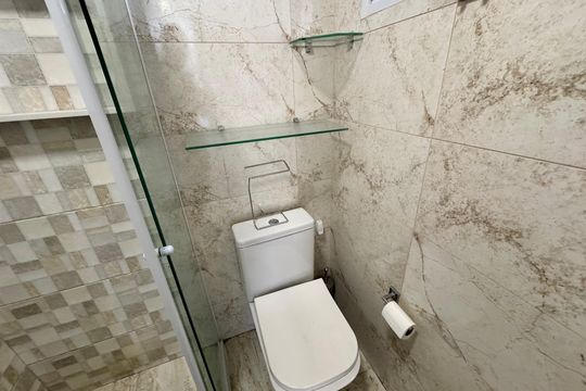 Banheiro de apartamento para alugar com 2 quartos, 45m² em Petrópolis, Cotia