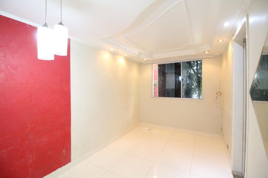 Apartamento à venda com 2 quartos, 50m² em Conceição, Diadema