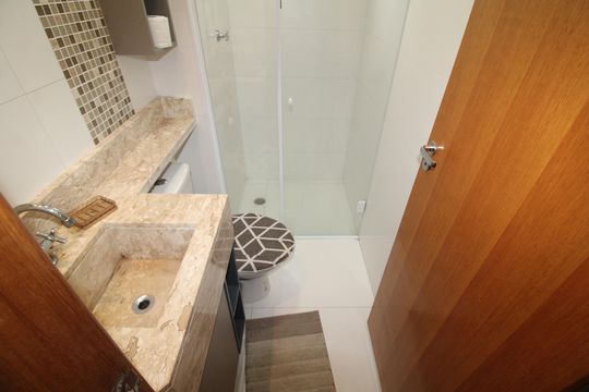 Banheiro de kitnet/studio à venda com 1 quarto, 26m² em Parada Inglesa, São Paulo