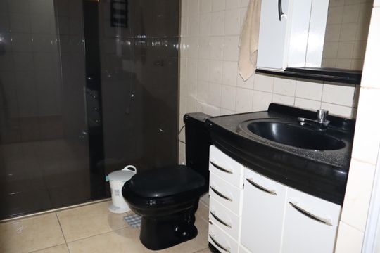 Banheiro de casa para alugar com 2 quartos, 80m² em Jardim Sapopemba, São Paulo