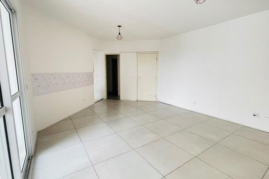 Sala de apartamento para alugar com 3 quartos, 90m² em Jardim Branca Flor, Embu das Artes
