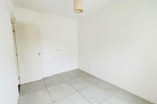 Quarto 2 de apartamento para alugar com 3 quartos, 90m² em Jardim Branca Flor, Embu das Artes
