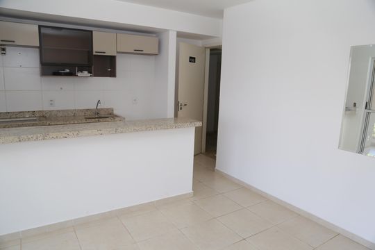 Sala/cozinha de apartamento para alugar com 2 quartos, 60m² em Ipiranga, Goiânia