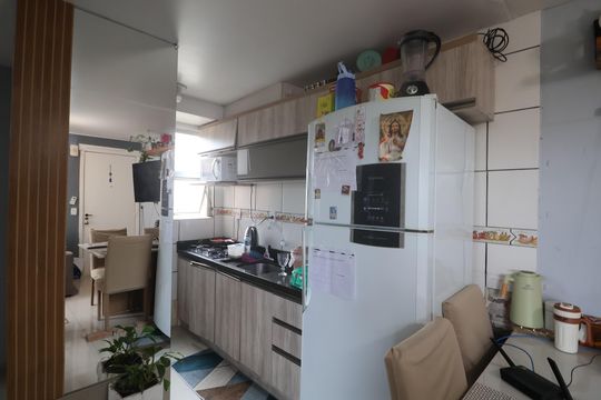 Cozinha/Área de serviço de apartamento à venda com 2 quartos, 41m² em Olaria, Canoas