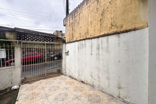 Garagem de casa à venda com 2 quartos, 112m² em Vila Brasilia, São Bernardo do Campo