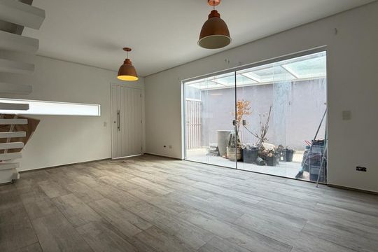 Casa à venda com 2 quartos, 114m² em Vila Sonia, São Paulo