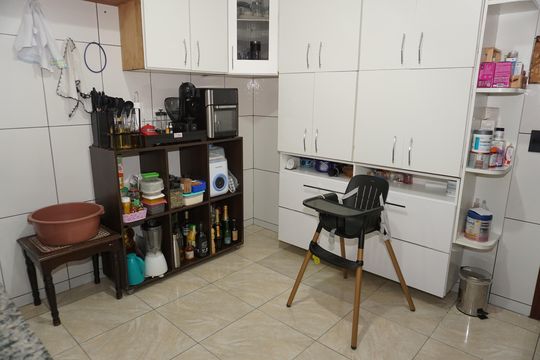 Cozinha de casa para alugar com 2 quartos, 115m² em Capão Redondo, Embu das Artes